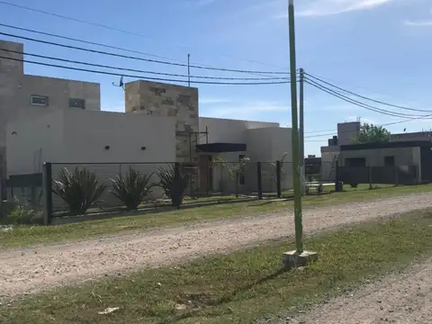 Terreno en Venta en Perez, USD 23.000