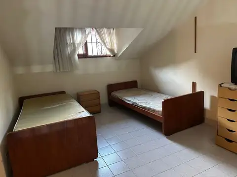 Depto Tipo Casa en Venta de 4 dormitorios
