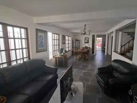 Casa en Venta en Villa Saenz Peña, USD 380.000
