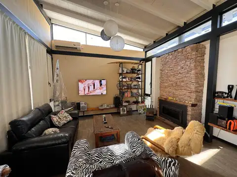 Casa 4 ambientes con 3 baños