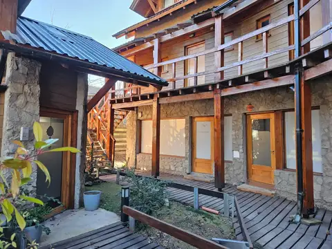 VENTA local comercial de 58m2 sobre la calle Las Retamas, El Cruce, Villa la Angostura