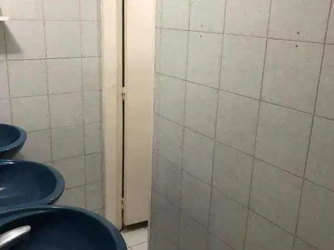 Oficina 2 ambientes con 3 baños