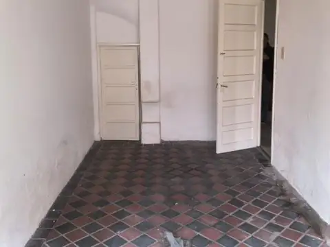 Casa 2 ambientes con 2 baños