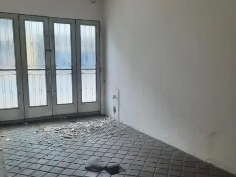 Casa en venta, amplios ambientes
