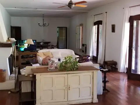 VENTA INCREIBLE CASA A RECICLAR. ATENCION INVERSOR  