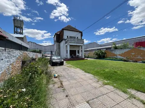 Casa en Venta en Villa Adelina, USD 250.000