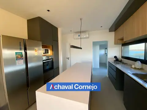 Casa en Alquiler en Puertos - Barrio Costas, USD 3.900