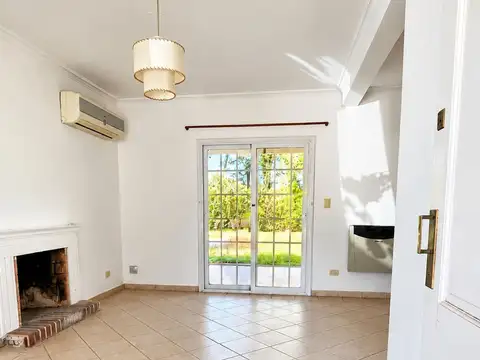 Casa en Venta en Jardines de Escobar, USD 130.000