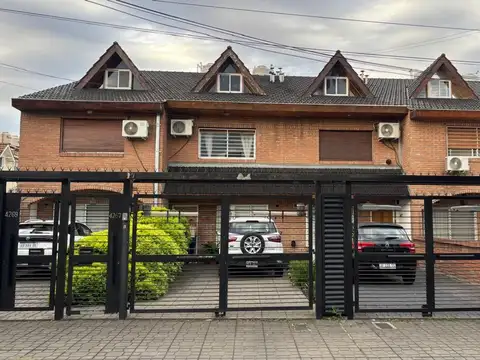 VENTA CASA  OLIVOS 5 AMBIENTES TRIPLEX