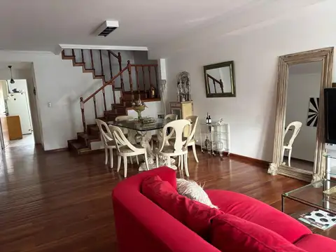 Casa en Venta en Olivos, USD 318.000