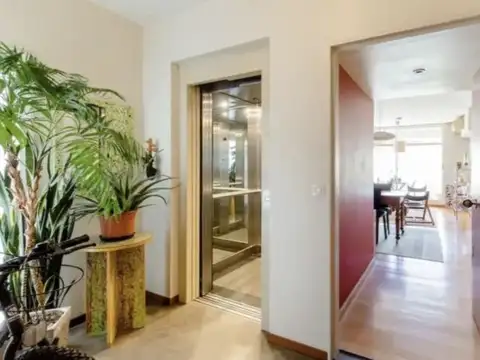 Santos Dumont 2300, Piso 2