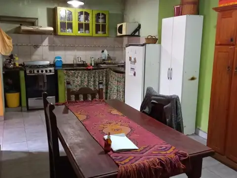 HAEDO - Casa tres ambientes a reciclar