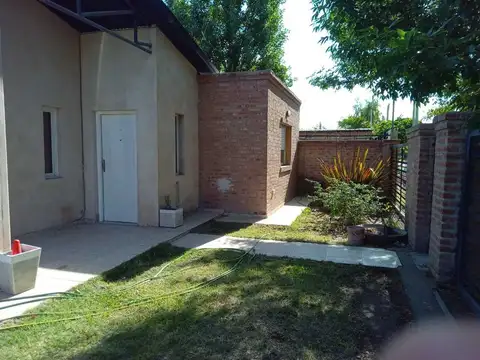 VENTA DE CASA 3 DORMITORIOS CON PILETA CLIMATIZADA
