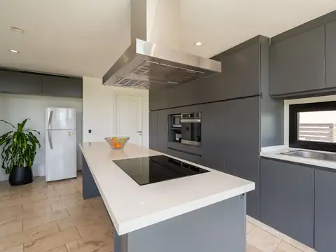 VENTA CASA 5 AMB LOTE INTERNO SAN EDUARDO PILAR