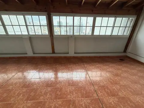 Padilla 600, Piso 8