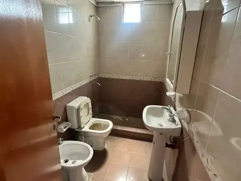 SENGUEL 6700, Piso 1