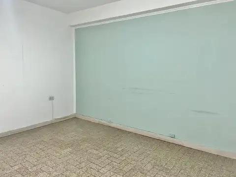 Maestro Angel D`elia 900 , Piso 1