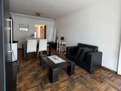 Departamento 4 ambientes con 2 baños