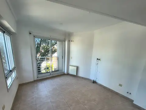 Dúplex Impecable en Lomas - Diseño y Confort a pasos de todo