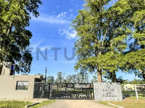 Casa Quinta en Venta en Altos de Viedma | Lote Amplio, Piscina y Entorno Natural