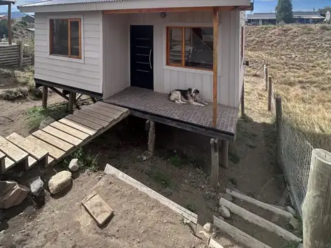 FINA PATAGONIA. Casa en venta c/ cochera en San Martin de los Andes