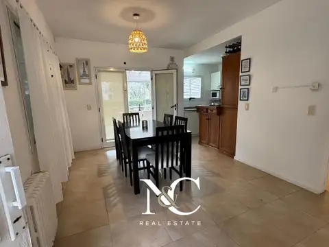 Casa en Venta con 1 cochera