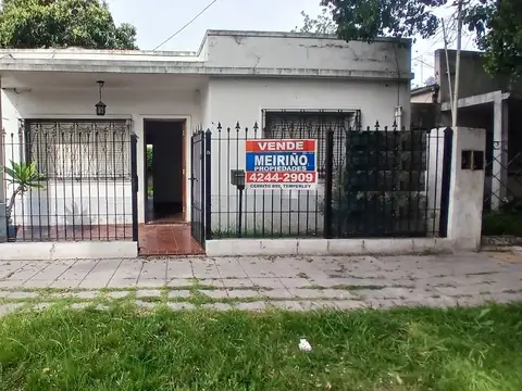 Casa 4 ambientes con 1 baño