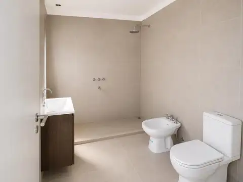 Casa 2 ambientes con 1 baño