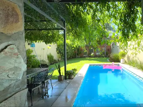 Venta Casa Premium + 6 Ambientes Pileta Climatizada Jardin, Sauna