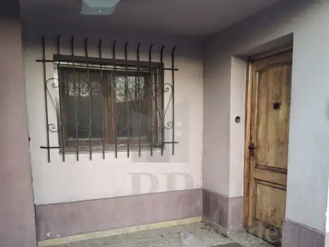 Depto Tipo Casa en Alquiler de 2 dormitorios
