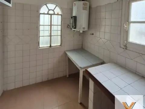 Oficina en Alquiler al Este