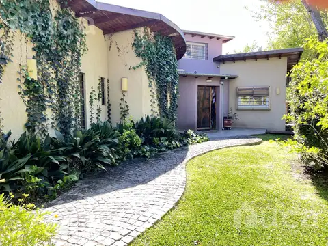 ALQ VERANO Enero, Febrero, Marzo y VENTA APTA CREDITO | Excelente CASA Muy Luminosa c/Jardin y Pileta | Las Chacras