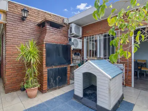 Cerrito al 3800 esquina Santiago del Estero