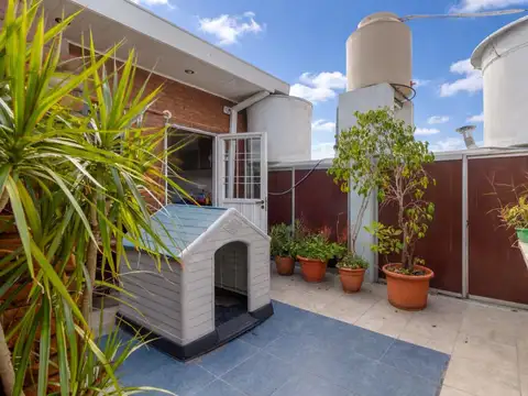 Depto Tipo Casa en Venta de 6 ambientes