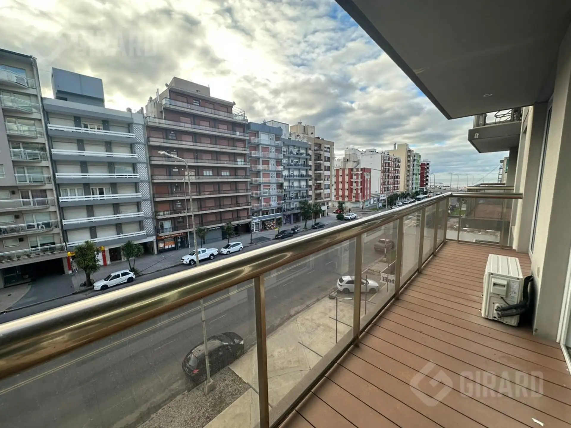 venta de departameno de 2 amb con Cochera en Edificio CRONOS XVII, zona la perla