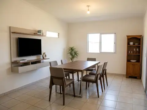 Casa 2 ambientes con 1 baño