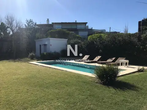 Casa en Alquiler Temporal de 4 dormitorios