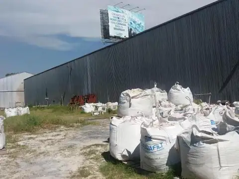 GALPON Y FRACCION SOBRE RUTA PANAMERICANA