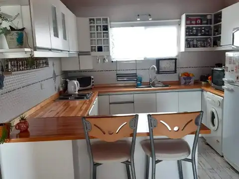 Av. Colon Y Av. Costanera 1 , Piso 2