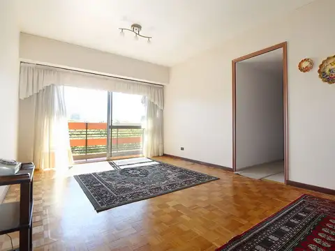 Departamento 4 ambientes Alquiler Coghlan Cochera 