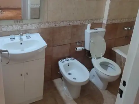 VILLA DEVOTO EXCELENTE OPORTUNIDAD – VIVIENDA/ APTO PROFESIONAL