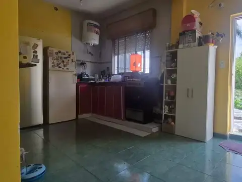 Depto Tipo Casa 5 ambientes con 1 baño