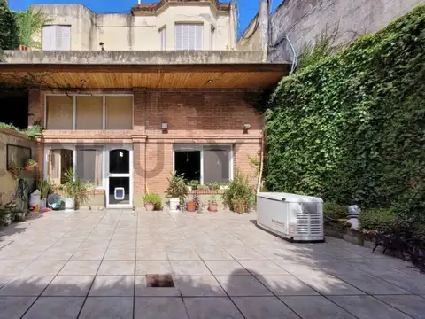 Depto Tipo Casa en Venta en Flores, USD 259.000