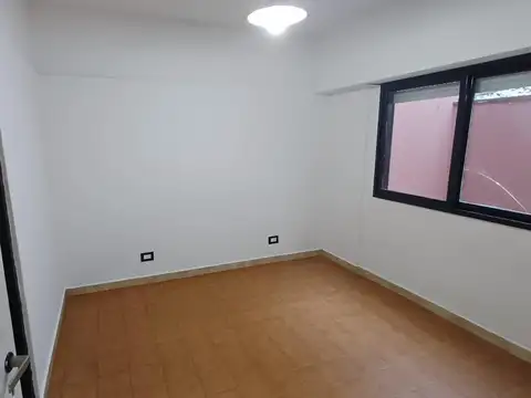 Depto Tipo Casa en Alquiler 40 años