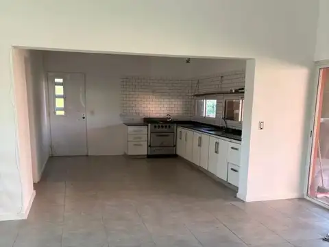 Casa en Venta en Haras Santa Maria - Los Robles, USD 205.000