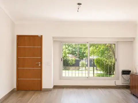 Casa en Venta en Castelar Norte, USD 160.000