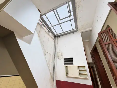 Depto Tipo Casa en Alquiler de 5 ambientes