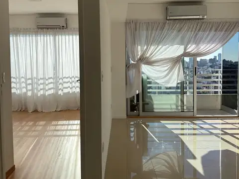 Departamento en Alquiler con 1 cocheras