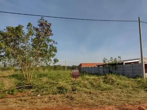 (V189) Hermosa esquina en Bº Santa Helena - Garupá 