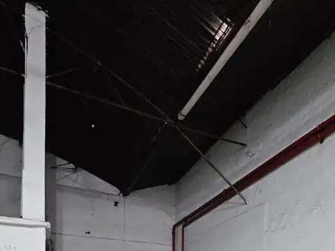 Galpon en Alquiler 34  mts Frente